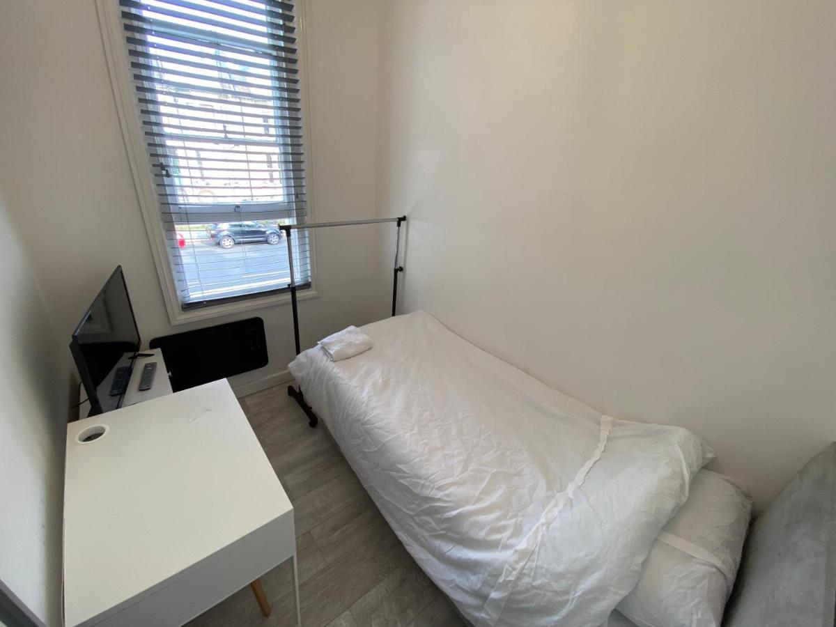 Small Single Room Walking Distance To Hove Station Bagian luar foto